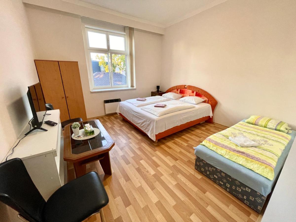 Pension Majovka Cheb Buitenkant foto